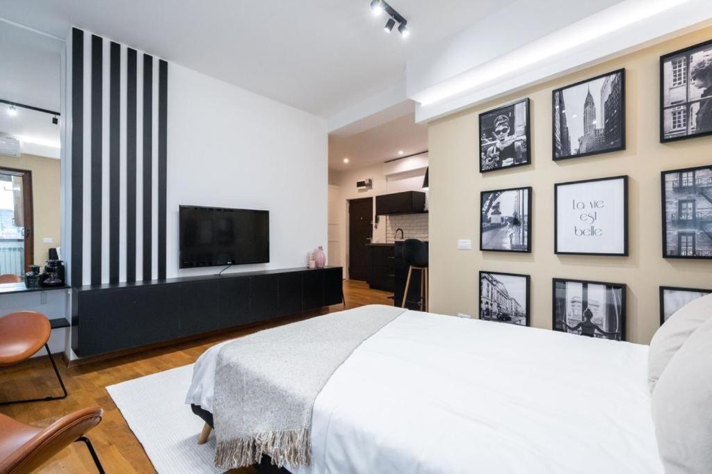 Wonderful Victorie Apartment Bucharest Exterior photo