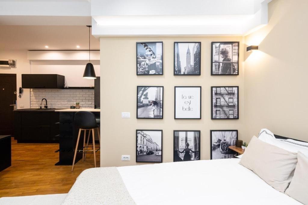 Wonderful Victorie Apartment Bucharest Exterior photo